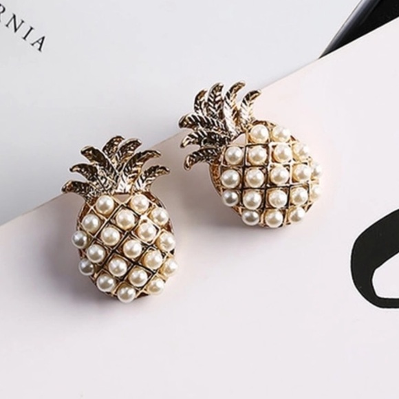 Atelier Sona Jewelry - Pineapple earrings🍍